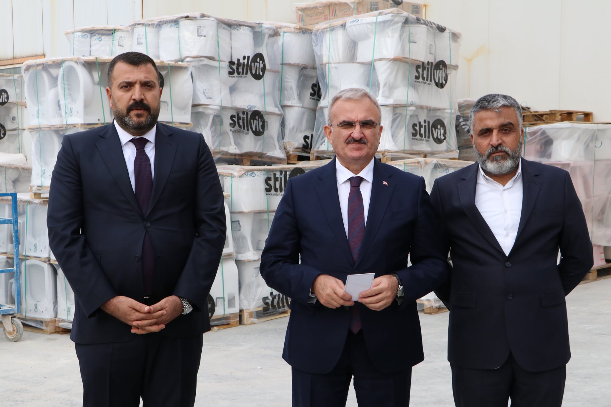 Vali Karaloğlu, Megaseramik Fabrikası'nda